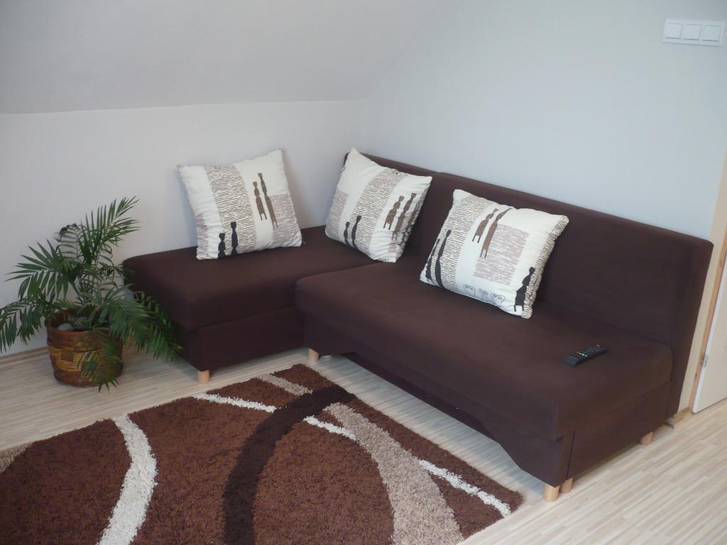 Eszter apartmanház Hajdúszoboszló Exterior foto