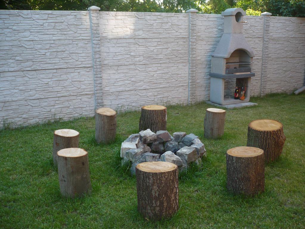 Eszter apartmanház Hajdúszoboszló Exterior foto