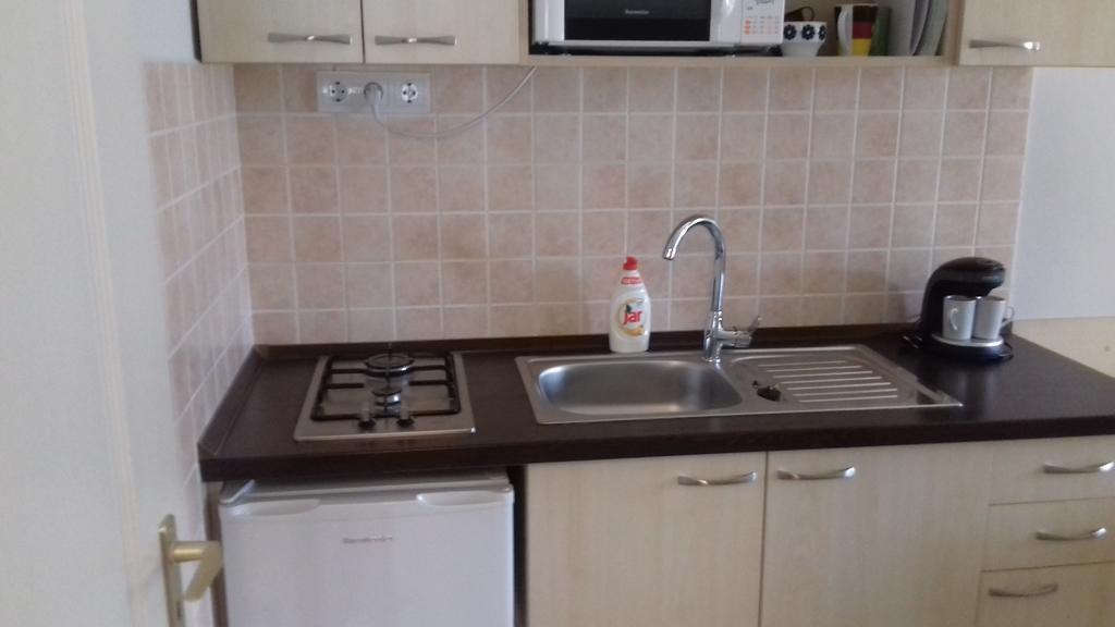 Eszter apartmanház Hajdúszoboszló Exterior foto